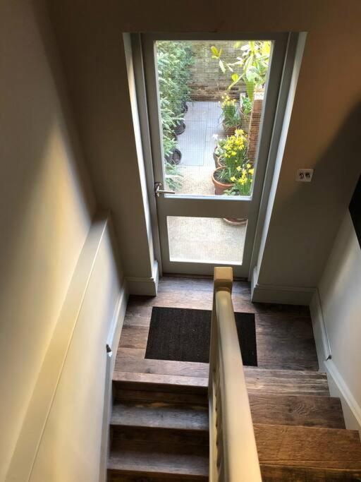 Вілла Kings Cross, Self-Contained House & Private Garden Лондон Екстер'єр фото