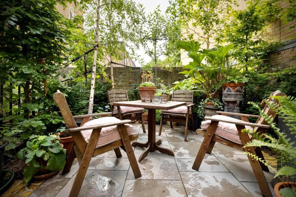 Вілла Kings Cross, Self-Contained House & Private Garden Лондон Екстер'єр фото